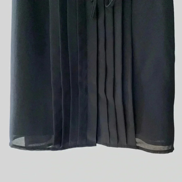 ANN TAYLOR | NWOT | SLEEVELESS BLACK BUTTON FRONT PLEATED DRESS | PETITE/SMALL - Picture 5 of 10